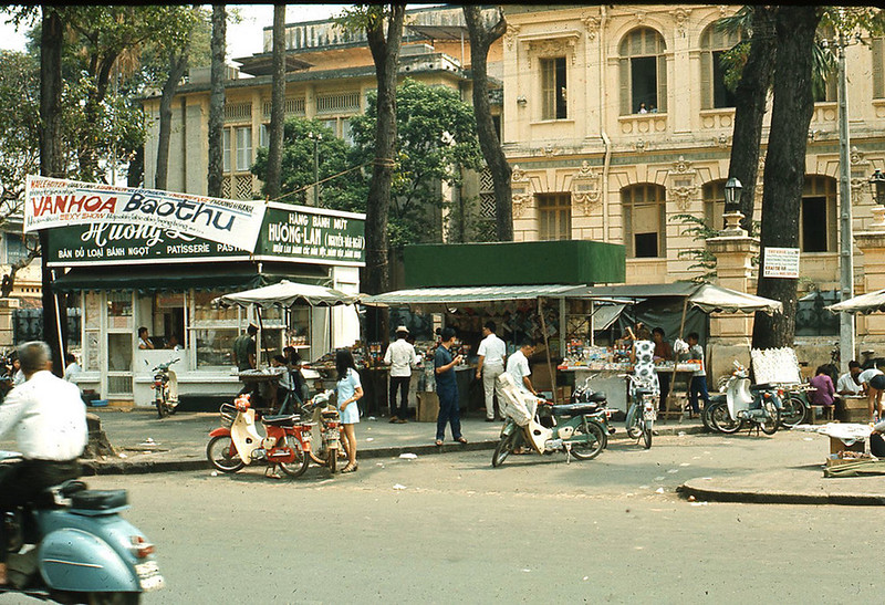 Sài Gòn 1970 - Bưu Điện Trung ương - Tiệm Bánh mì Hương Lan